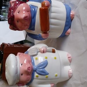 Salt and pepper shakers